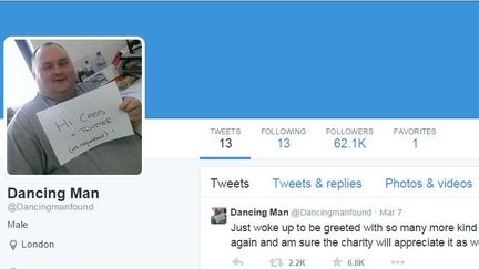 Capture d'&eacute;cran du compte Twitter du Londonien surnomm&eacute; "Dancing man". (DANCINGMANFOUND / TWITTER)