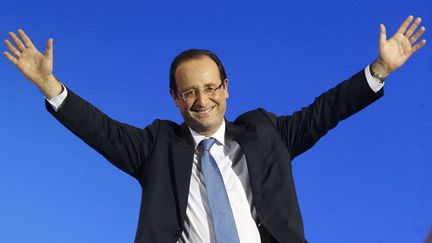 Le candidat socialiste en meeting &agrave; Reims (Marne), le 8 mars 2012. (REMY DE LA MAUVINERE / AP / SIPA)