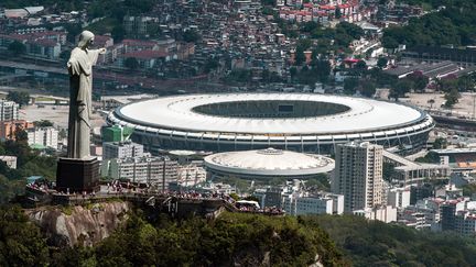 Vue a&eacute;rienne du stade&nbsp;Mario Filho &agrave; Rio de Janeiro (Br&eacute;sil), le 3 d&eacute;cembre 2013. (YASUYOSHI CHIBA / AFP)