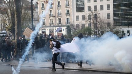 Manifestation contre le chômage et la précarité à Nantes, le 7 décembre 2019. (LOIC VENANCE / AFP)