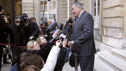 Le garde des Sceaux, Michel Mercier, le 21 novembre 2011 &agrave; Paris.&nbsp; (FRANCOIS GUILLOT / AFP)