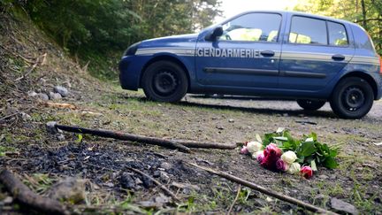 Lieu de la tuerie de Chevaline (Haute-Savoie), le 8 septembre 2012, dans laquelle quatre personnes ont trouv&eacute; la mort, dont trois membres d'une m&ecirc;me famille. Deux fillettes ont surv&eacute;cu. (PHILIPPE DESMAZES / AFP)