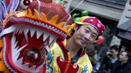 Défilé dans les rues de Paris à l'occasion du Nouvel an chinois 2012. (BEAUVIR-ANA)