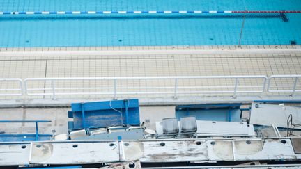 Les gradins de la piscine olympique des JO d’été à Athènes en 2004 sont désormais cassés, comme le montre cette photo prise le 15 juillet 2015.  (BRECHT DE VLEESCHAUWER)