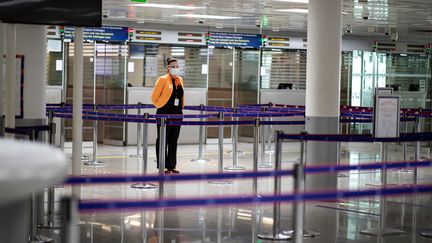 L'activité dans les aéroports français reste très faible malgré le redémarrage de l'économie (IAN LANGSDON / EPA POOL)