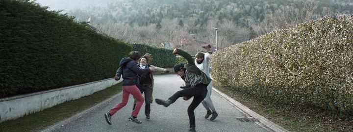 Les Particules, parabole de science-fiction, premier long métrage de Balise Harrison, sur l'adolescence en quête d'identité (Bande à part Films)