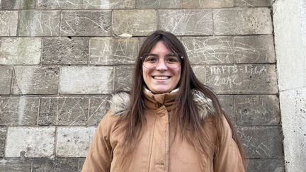 Camille, 27 ans, aide-soignante à Paris. (MANON MELLA / FRANCEINFO)