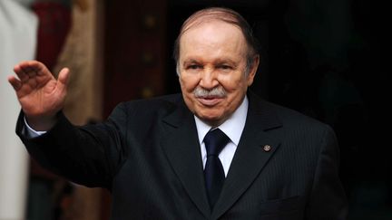 Le pr&eacute;sident alg&eacute;rien Abdelaziz Bouteflika &agrave; Alger (Alg&eacute;rie), le 14 janvier 2013. (FAROUK BATICHE / AFP)