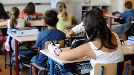 Une classe de primaire dans une école de&nbsp;Ramonville-Saint-Agne (Haute-Garonne), en septembre 2013. (REMY GABALDA / AFP)