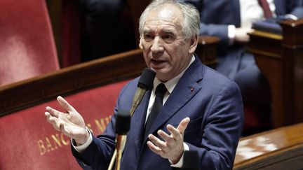 François Bayrou lors des questions au gouvernement à l'Assemblée nationale, le 17 décembre 2024. (STEPHANE DE SAKUTIN / AFP)