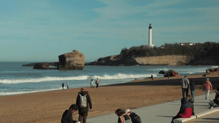 Le Sud-Ouest connaît des températures au-dessus des normales de saison, jeudi 15 février, notamment à Biarritz, dans les Pyrénées-Atlantiques. C'était aussi le cas à Sète, dans l'Hérault, la semaine dernière. (franceinfo)