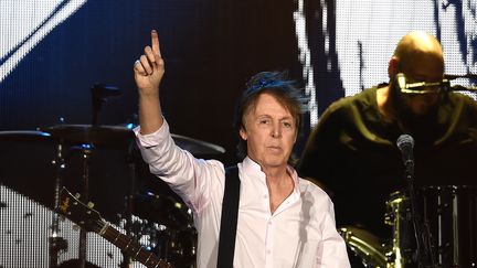 Paul&nbsp;McCartney, le 8 octobre 2016 lors d'un concert à Indio en Californie (Etats-Unis). (KEVIN WINTER / GETTY IMAGES NORTH AMERICA)