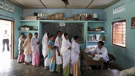 Ces &eacute;lections pourraient d&eacute;boucher sur l'arriv&eacute;e au pouvoir du leader nationaliste hindou Narendra Modi, dirigeant controvers&eacute; donn&eacute; favori pour succ&eacute;der au Parti du Congr&egrave;s de la dynastie Gandhi.&nbsp; (ADNAN ABIDI / REUTERS)