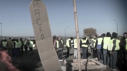 Des "gilets jaunes" mobilisés à Sens (Yonne) (Capture d'écran France 2)