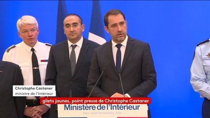 Le ministre de l'Intérieur, Christophe Castaner, lors d'une conférence de presse, à Paris, le 19 novembre 2018. (FRANCEINFO)