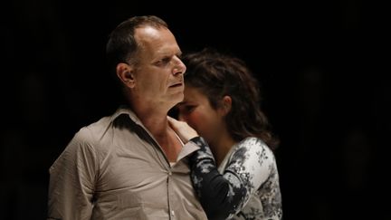 Charles Berling et  Pauline Cheviller 
 (Thierry Depagne)