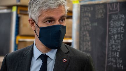 Le président sortant de la région Auvergne-Rhône-Alpes, Laurent Wauquiez, le 11 mai 2021 à Tarare, près de Lyon. (JEAN-PHILIPPE KSIAZEK / AFP)