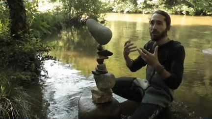 Pratique insolite et méconnue, elle demande patience et précision. Nous avons rencontré le champion d'Europe, originaire du Tarn. (CAPTURE D'ÉCRAN FRANCE 3)