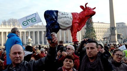 Les producteurs de lait demandent le coup de pouce au pape face aux décisions européennes sur les prix