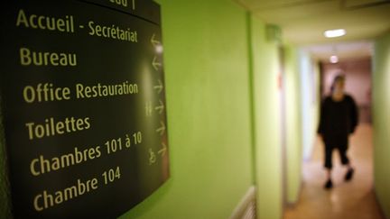 "Sans consentement, les patients finissent presque toujours en chambre d¿isolement et/ou attachés", raconte M. Bellahsen (AFP/CHRISTOPHE SIMON)