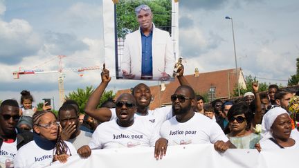 &nbsp; (Une marche blanche a été organisée vendredi en mémoire d'Adama Traoré © CITIZENSIDE / Lucas Arland / citizenside)