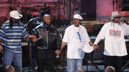 Des membres du groupe Grand Master Flash and The Furious Five, artistes pionniers du hip-hop, sur scène en 2007 à New York. (SCOTT GRIES / GETTY IMAGES NORTH AMERICA)