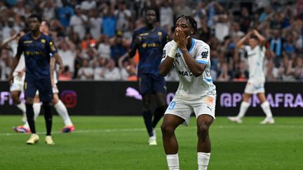 Elye Wahi lors d'OM-Reims au Vélodrome en Ligue 1, le 25 août 2024. (MIGUEL MEDINA / AFP)