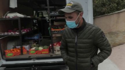 Corse : à la rencontre d'un marchand ambulant, pour les anciens des villages