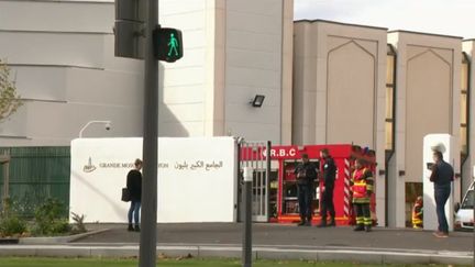 L'entrée de la grande mosquée de Lyon (Rhône). (France 2)