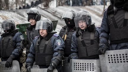 Des membres des Berkout, les forces sp&eacute;ciales anti&eacute;meutes ukrainiennes, le 28 janvier 2014 &agrave; Kiev. (ANDREY STENIN / RIA NOVOSTI)