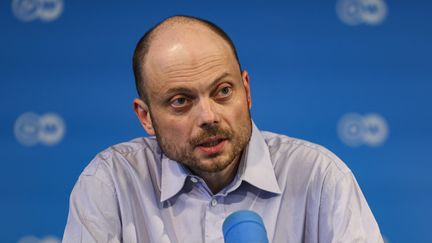 L'opposant russe Vladimir Kara-Mourza au siège de la Deutsche Welle à Bonn, en Allemagne, le 2 août 2024. (CHRISTOPHER NEUNDORF / MAXPPP)