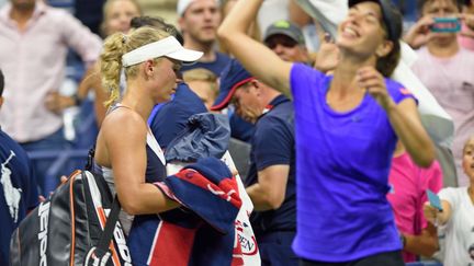 Wozniacki s'en va, battue par Cetkovska (DON EMMERT / AFP)