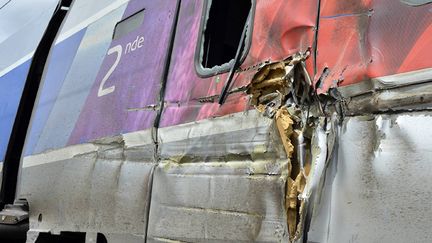 &nbsp; (L'impact entre le tracteur et le TGV © Maxppp)