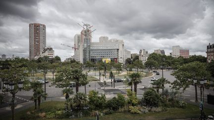 Le centre-commercial Italie 2, place d'Italie, dans le 13e arrondissement de Paris, en juin 2020. (LUC NOBOUT / MAXPPP)