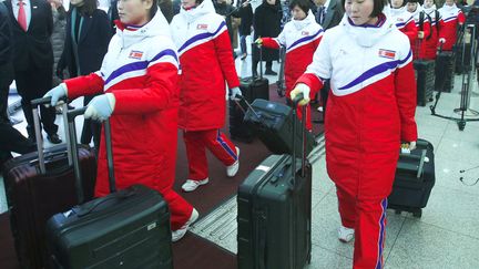 Les hockeyeuses nord-coréennes sont arrivées au Sud pour former une équipe (KOREA POOL / KOREA POOL)