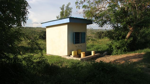 &nbsp; (Le kiosque qui permet aux habitants de prendre de l'eau © RF / CB)