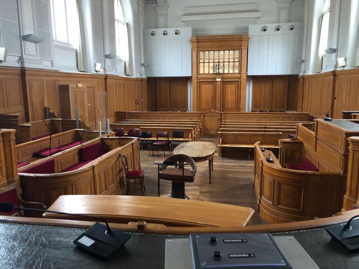 Cour d'assises du palais de justice de Saintes (Charente-Maritime), où sera jugé Joël Le Scouarnec, en mars 2020. (Margaux Stive / franceinfo)