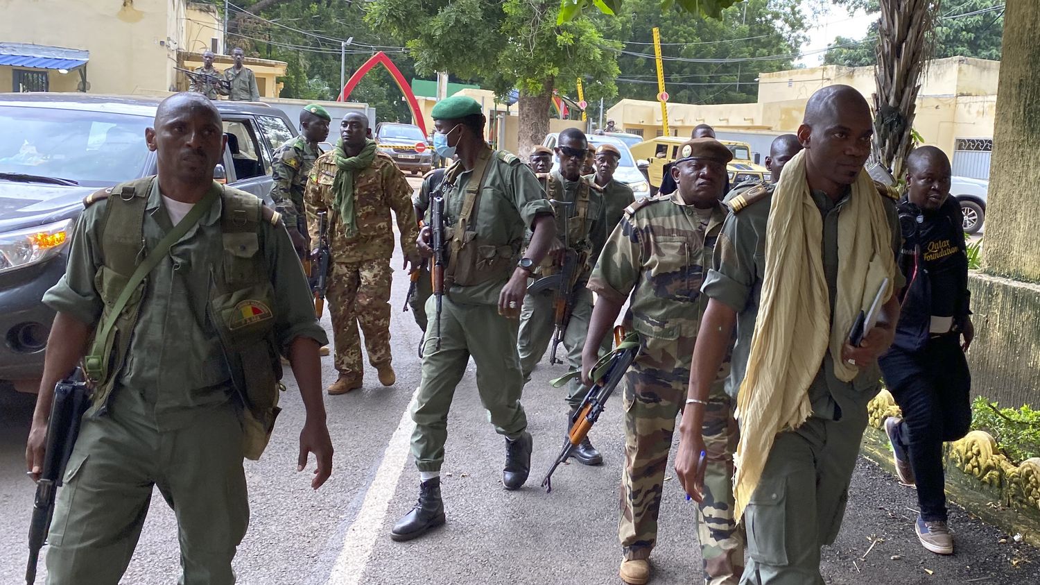 Coup D'État Au Mali : "Le Pays était Dans L'impasse Mais Personne Ne ...