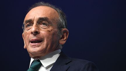 Éric Zemmour, leader du parti Reconquête, à Paris le 4 décembre 2022. (ALAIN JOCARD / AFP)