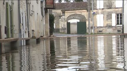 Inondations : en Charente-Maritime, le dégoût des sinistrés (franceinfo)