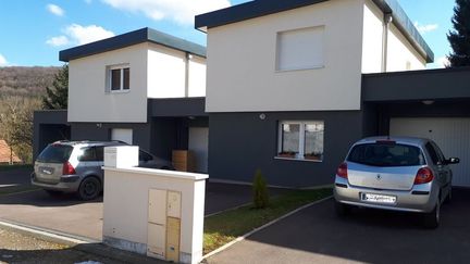 Le drame s'est joué dans une maison de la rue Henri Dunant, à Ars-sur-Moselle&nbsp; (François Pelleray)