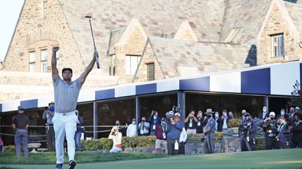 Bryson DeChambeau peut lever les bras au ciel : il vient de remporter l'US Open 2020, son premier Majeur (JAMIE SQUIRE / GETTY IMAGES NORTH AMERICA)