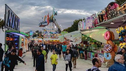 La fête foraine des Tuileries, le 26 août 2018, à Paris. (DAVID HIMBERT / HANS LUCAS)