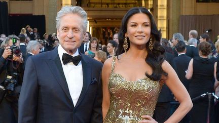 Michael Douglas et Catherine Zeta Jones ont décidé de faire une "pause" dans leur mariage. Ici, une de leurs dernières apparitions publiques ensemble, aux 85e Oscars à Hollywood (24 février 2013)
 (Joe Klamar / AFP)