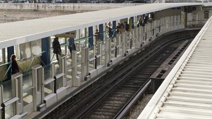 Le quai de la ligne 1 à la station Bastille, à Paris, en 2012.&nbsp; (NATHAN ALLIARD / PHOTONONSTOP / AFP)