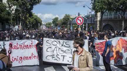 Manifestation contre la réforme du Code du travail, le 12 septembre 2017 à Paris. (GREG LOOPING / HANS LUCAS)