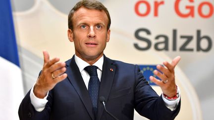 Emmanuel Macron, le 20 septembre 2018, à Salzbourg (Autriche). (JOE KLAMAR / AFP)