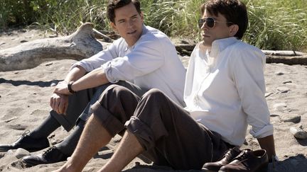 Matt Bomer et Jonathan Bailey sont Hawkins Fuller et son amant Tim Laughlin (CANAL +)