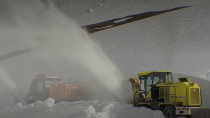 Montagne : opération déneigement dans les Alpes