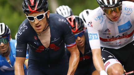 Geraint Thomas, à gauche, lors de la septième étape du Tour de France 2021, le 2 juillet. (THOMAS SAMSON / AFP)